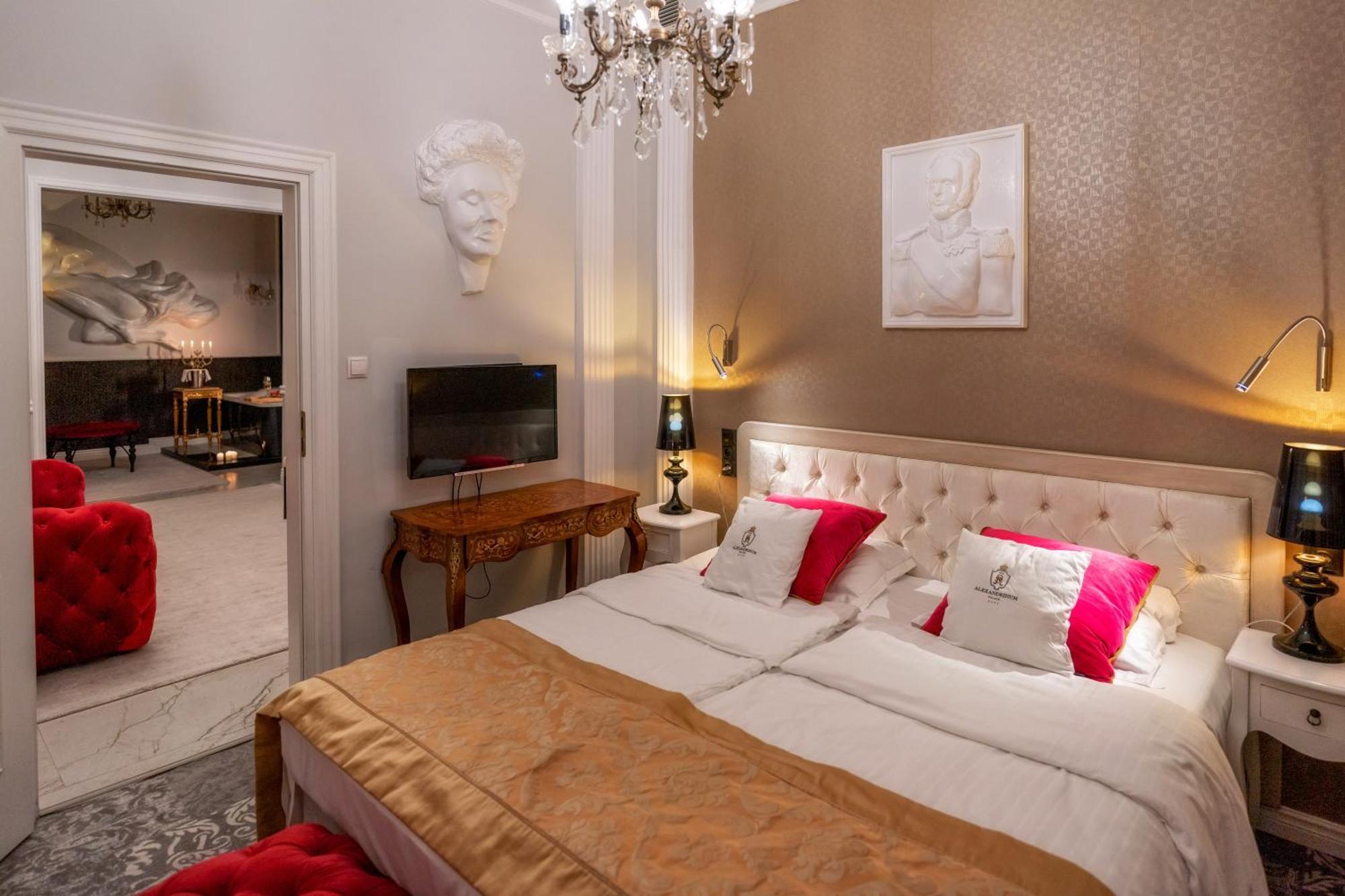 Hotel Palac Alexandrinum Krubki 외부 사진