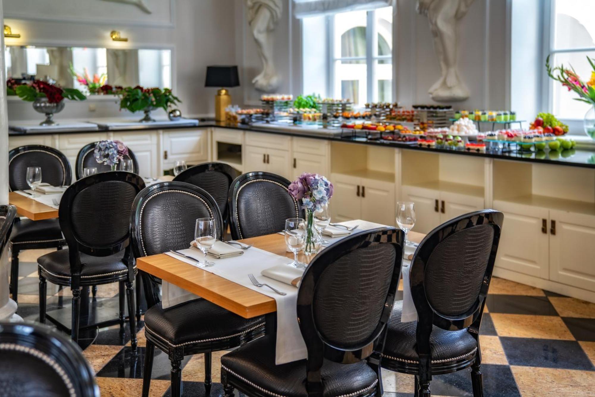 Hotel Palac Alexandrinum Krubki 외부 사진