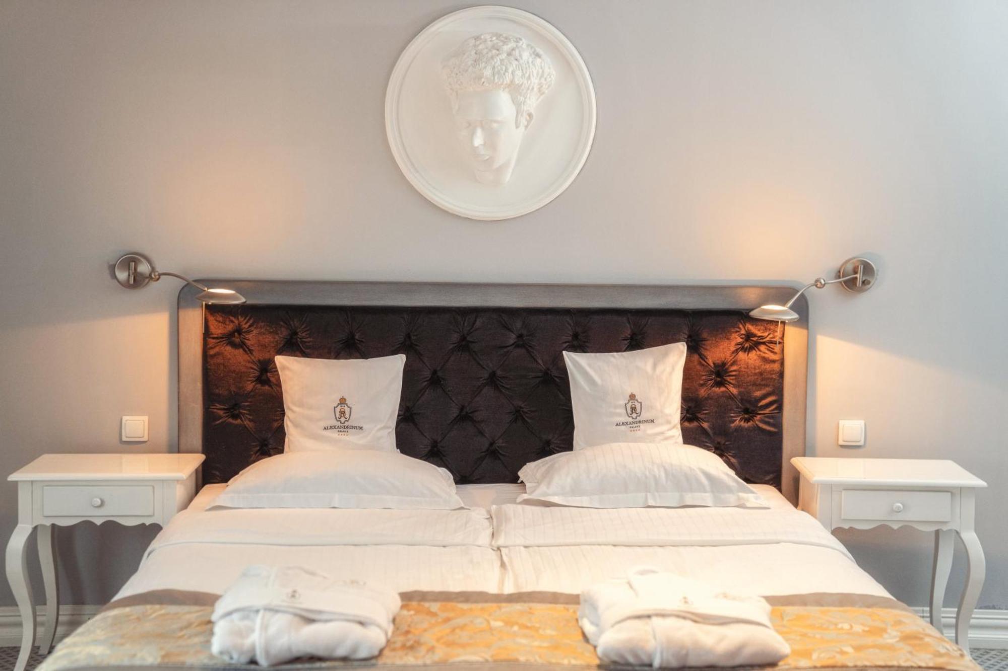 Hotel Palac Alexandrinum Krubki 외부 사진